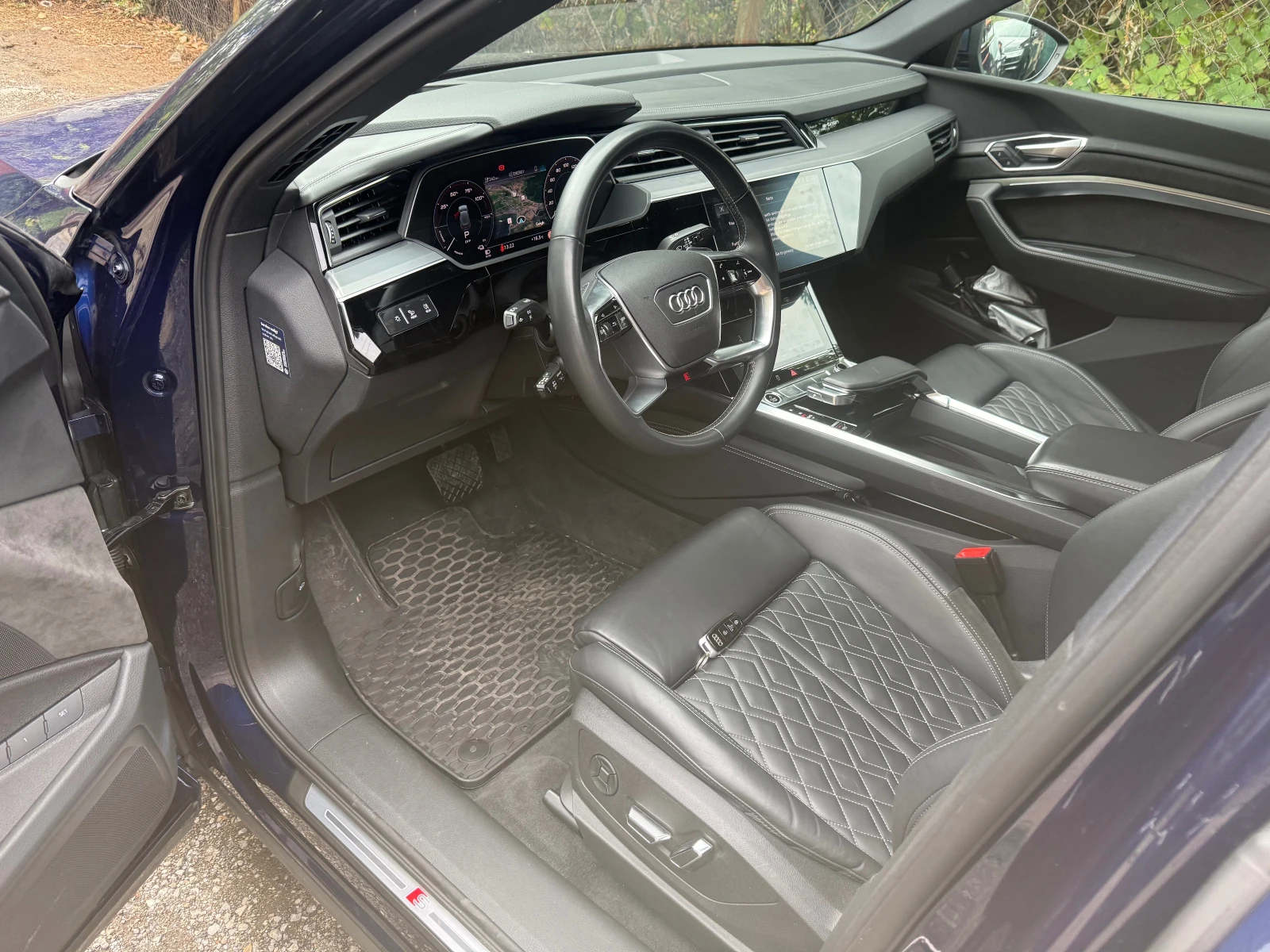 Audi E-Tron, снимка 2 - Автомобили и джипове - 56448898