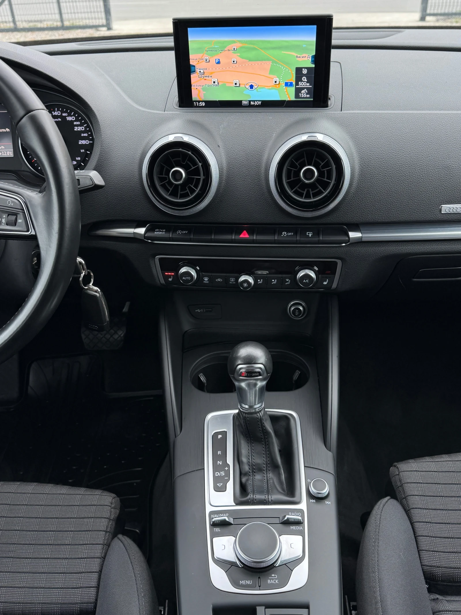 Audi A3 Sedan Automatic , снимка 12 - Автомобили и джипове - 56493901