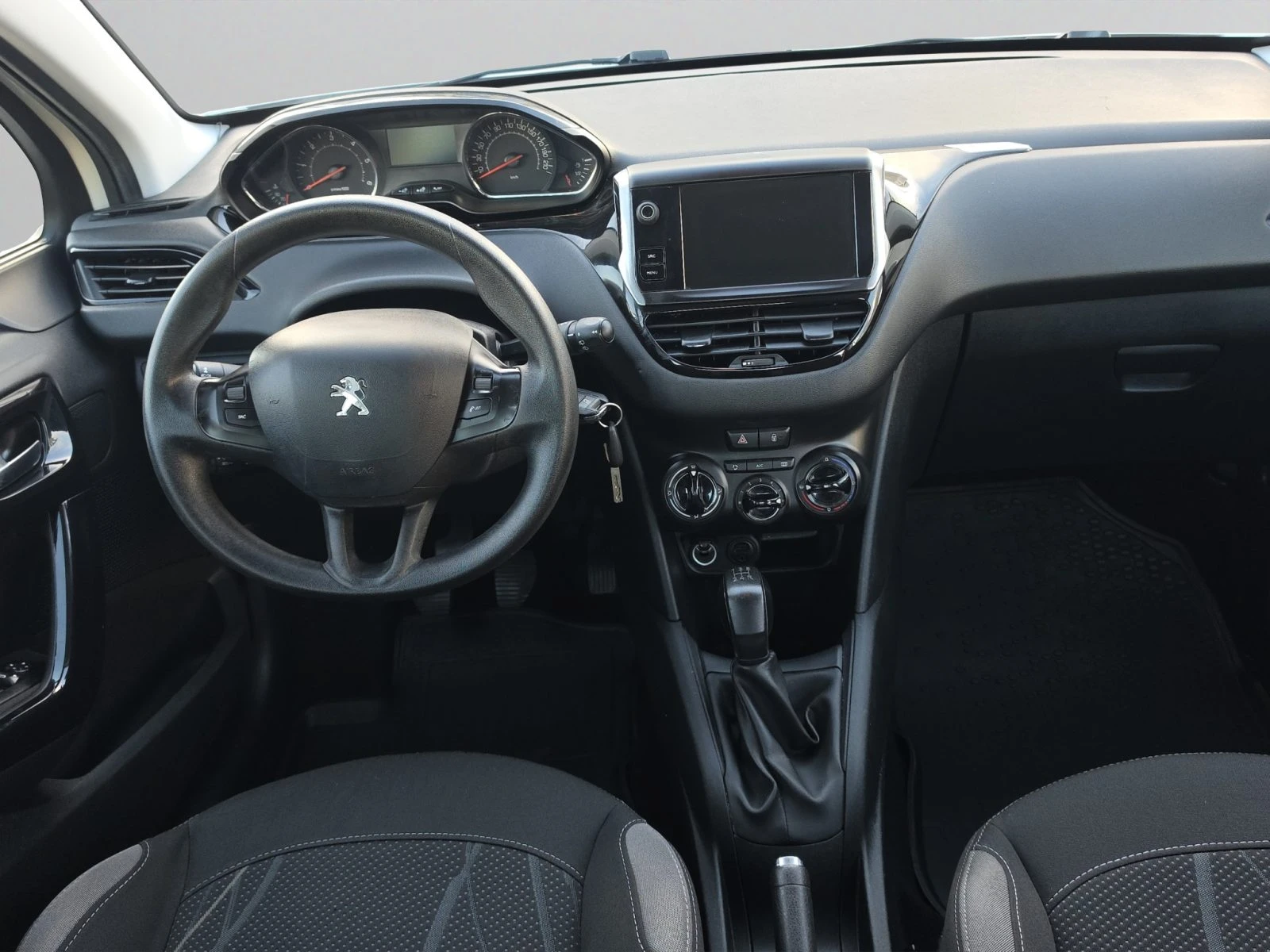 Peugeot 208 5P ACTIVE 1.4 HDi 68 BVM5//1411088 | Mobile.bg � ����������� 9