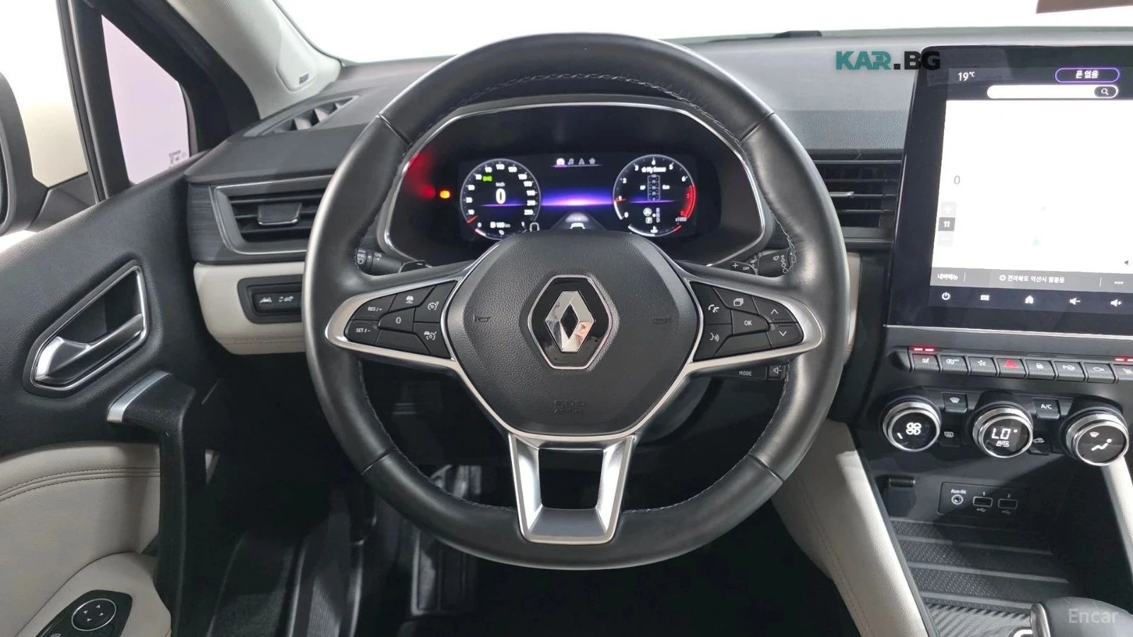 Renault Captur, снимка 13 - Автомобили и джипове - 56689890