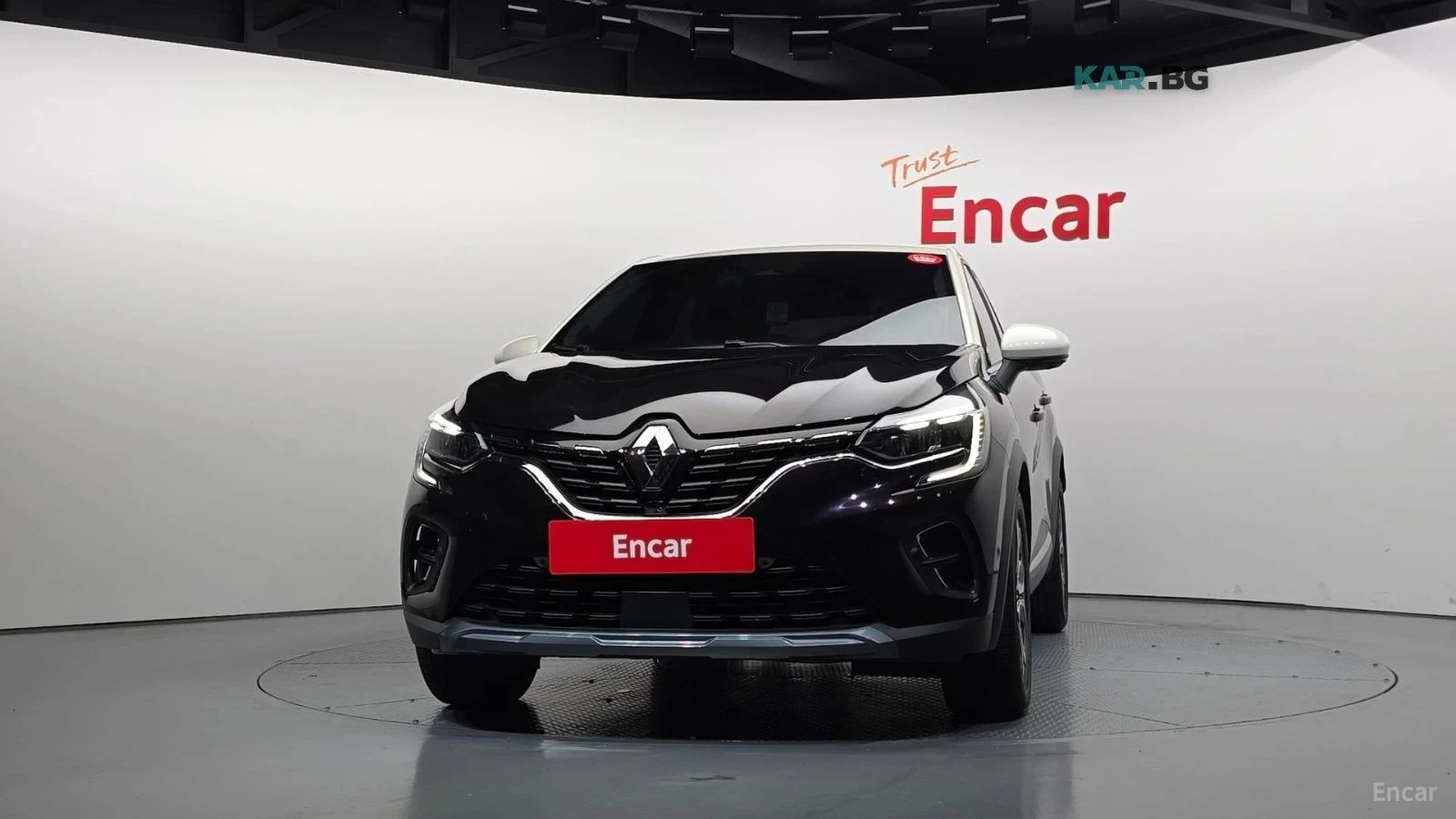 Renault Captur, снимка 3 - Автомобили и джипове - 56689890