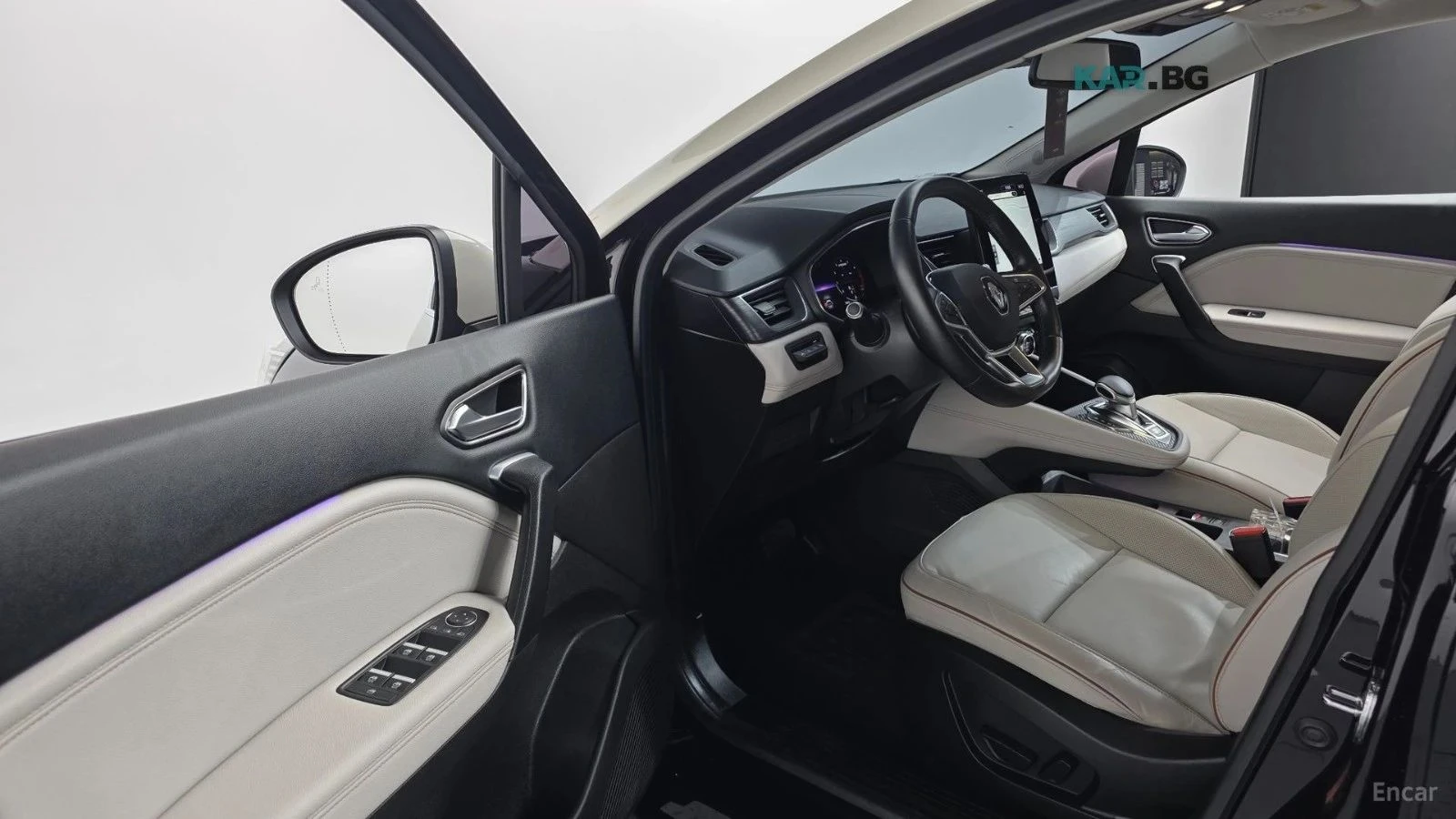 Renault Captur, снимка 10 - Автомобили и джипове - 56689890