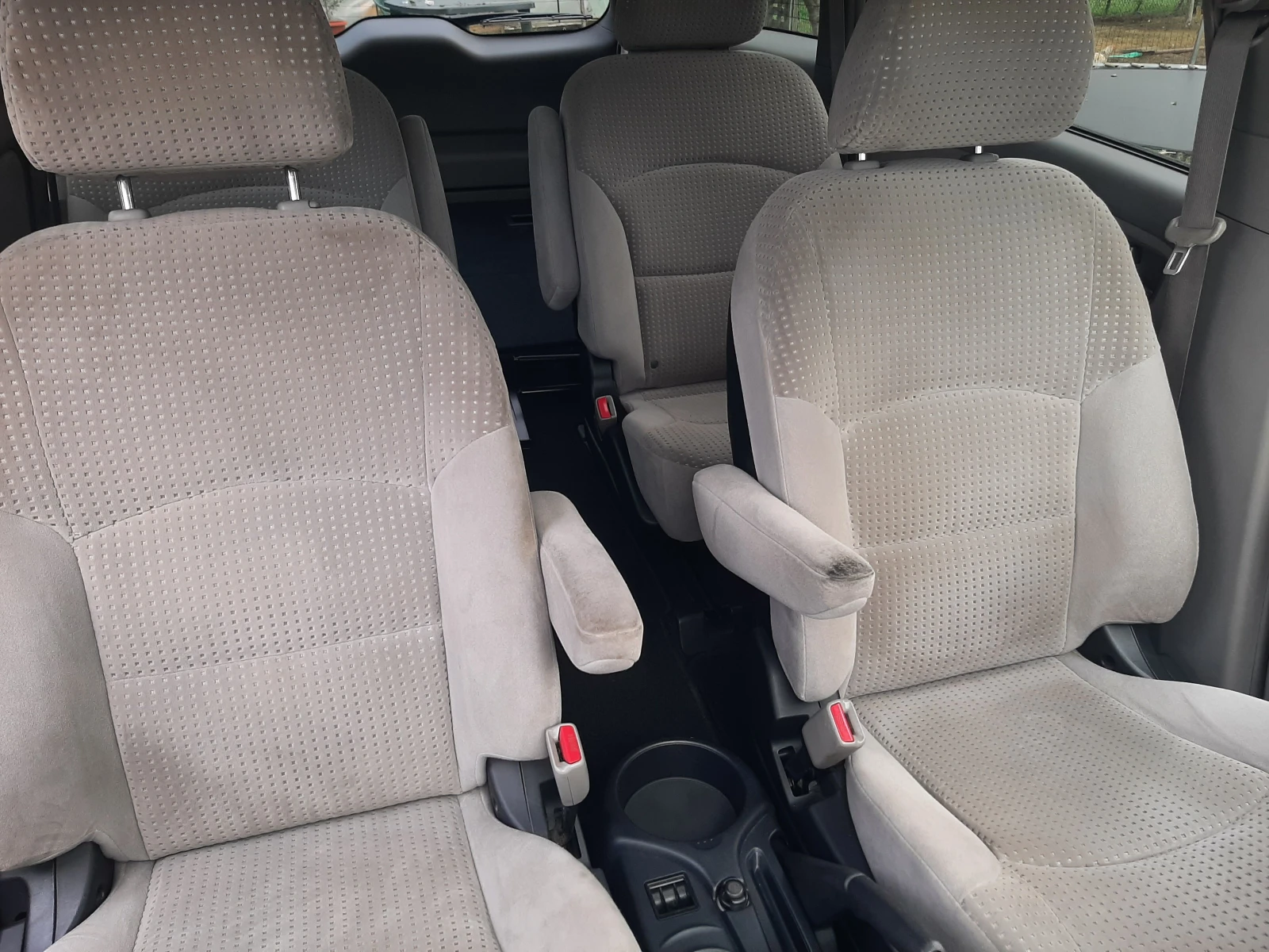 Mitsubishi Grandis, снимка 7 - Автомобили и джипове - 56746981