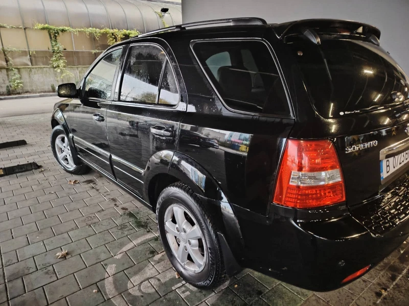 Kia Sorento 2.5, снимка 8 - Автомобили и джипове - 47936077