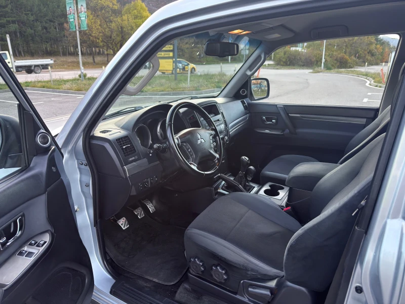 Mitsubishi Pajero 3.2did Комън Рейл, внос от Северна Италия, снимка 11 - Автомобили и джипове - 52248912