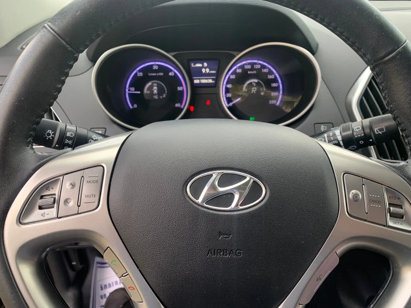 Hyundai IX35 2.0GDIШВЕИЦАРИЯ, снимка 13 - Автомобили и джипове - 52465372