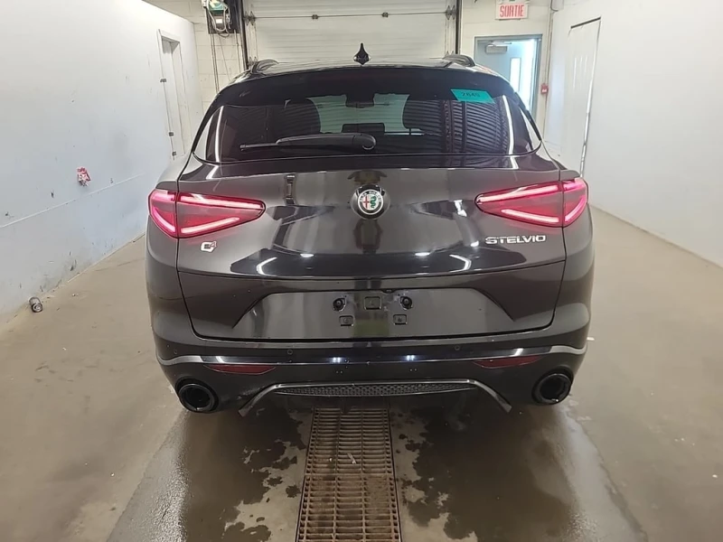Alfa Romeo Stelvio * VELOCE * CARFAX * БЕЗ ПЪРВОНАЧАЛНА ВНОСКА, снимка 7 - Автомобили и джипове - 53253444