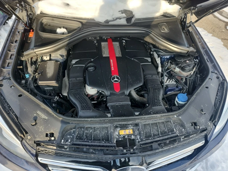 Mercedes-Benz GLE 43 AMG * * CARFAX * * АВТО КРЕДИТ * * , снимка 14 - Автомобили и джипове - 53459942