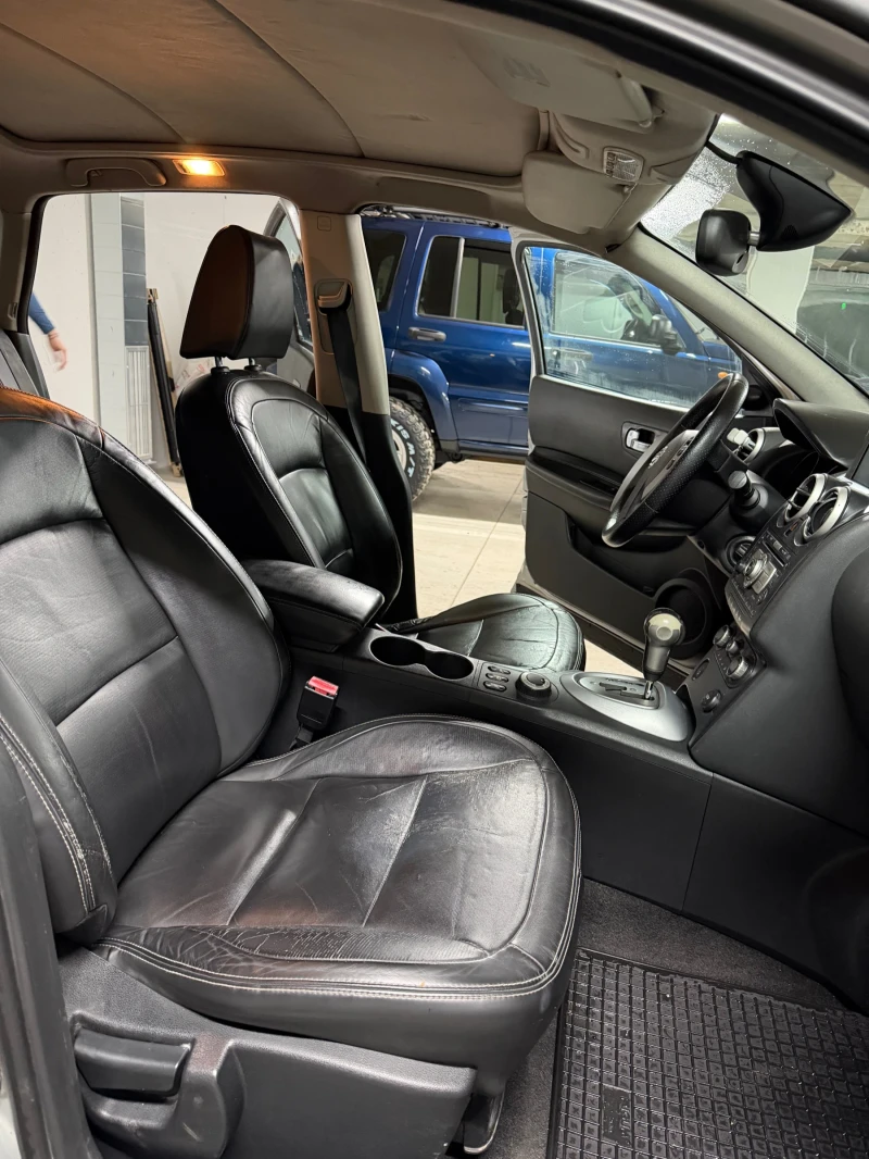 Nissan Qashqai 2.0 4x4, снимка 8 - Автомобили и джипове - 53565821