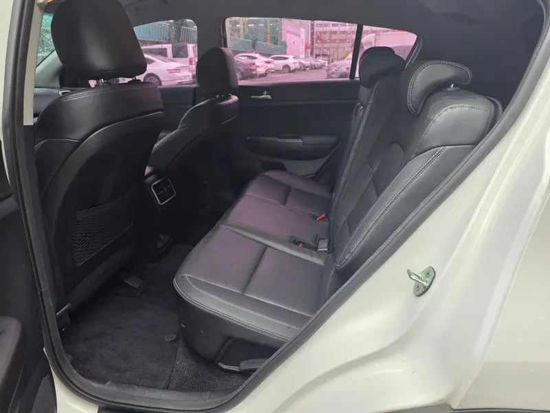 Kia Sportage 4Th Generation Diesel 1.7 2Wd Noblesse, снимка 7 - Автомобили и джипове - 55046774