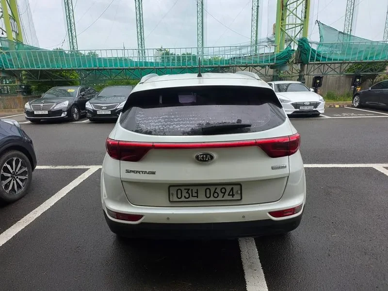Kia Sportage 4Th Generation Diesel 1.7 2Wd Noblesse, снимка 4 - Автомобили и джипове - 55046774