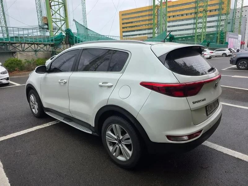 Kia Sportage 4Th Generation Diesel 1.7 2Wd Noblesse, снимка 3 - Автомобили и джипове - 55046774