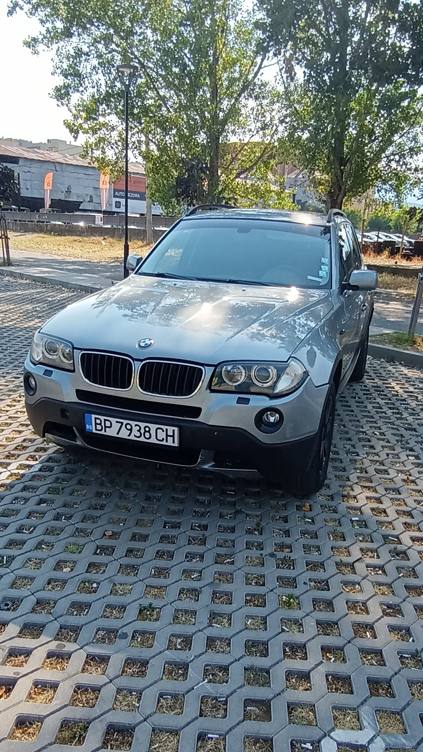 BMW X3 Фейслифт 2.0д - изображение 6