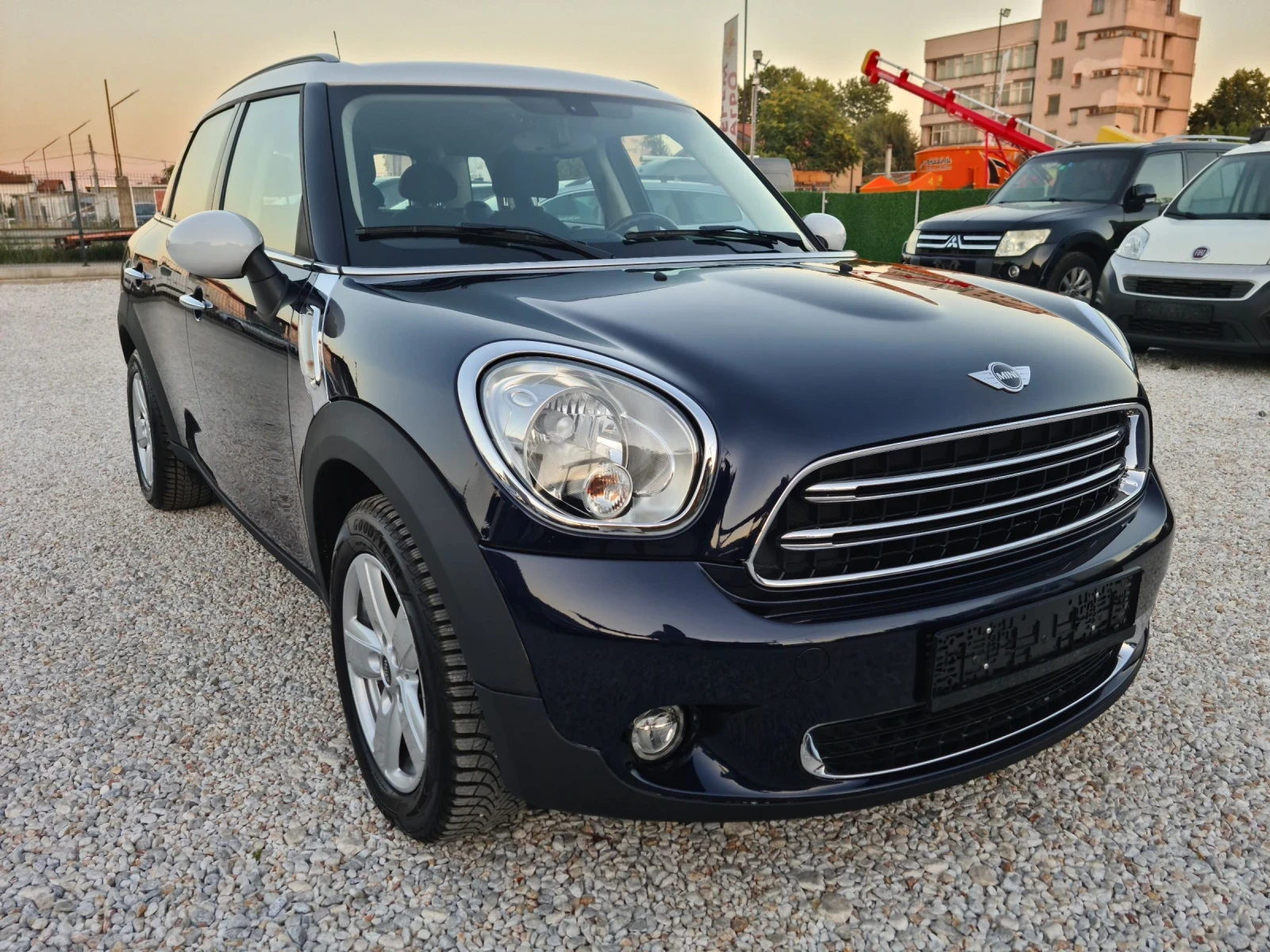 Mini Countryman 2.0 D / avtomat / navi / E 6 - изображение 3