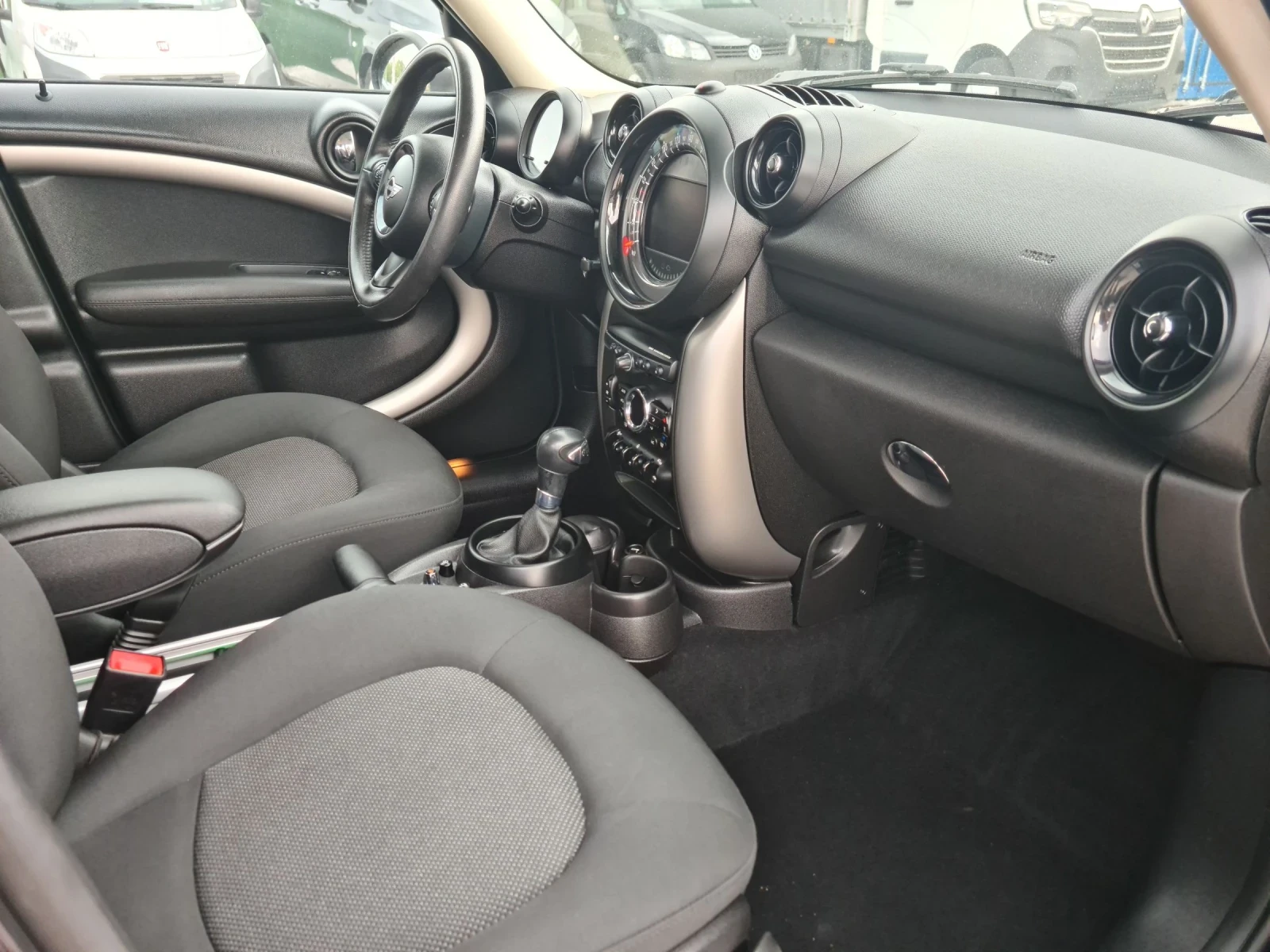 Mini Countryman 2.0 D / avtomat / navi / E 6 | Mobile.bg   11