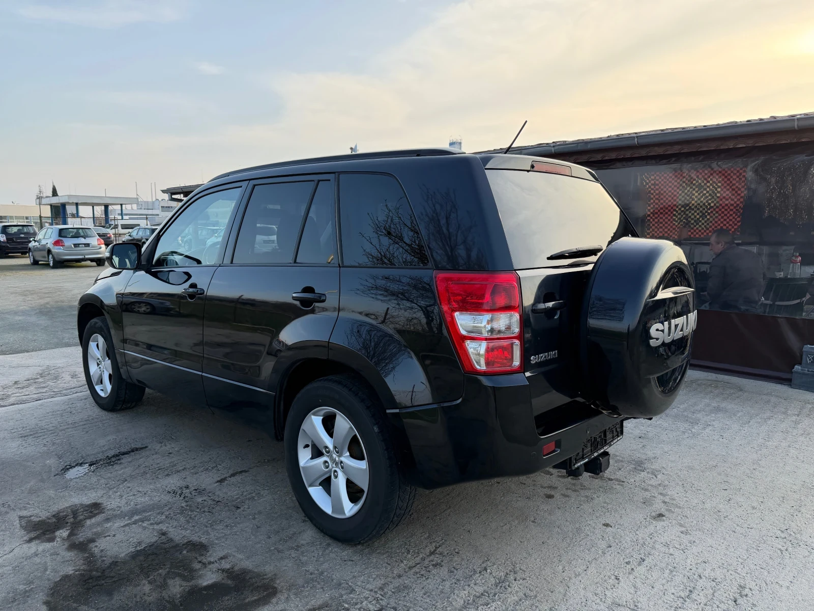 Suzuki Grand vitara 2.4. 4x4, снимка 5 - Автомобили и джипове - 53711827