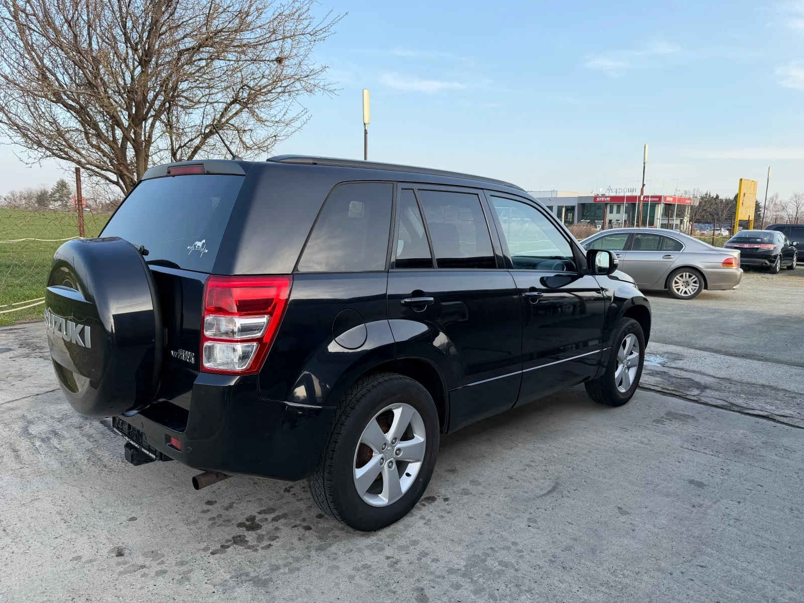 Suzuki Grand vitara 2.4. 4x4, снимка 7 - Автомобили и джипове - 53711827