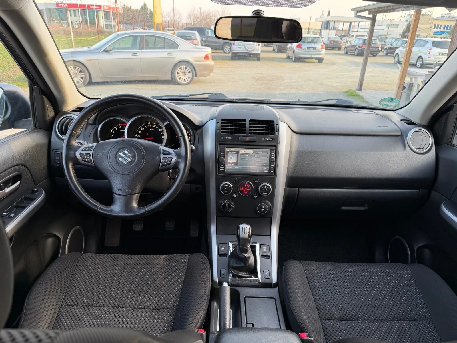 Suzuki Grand vitara 2.4. 4x4, снимка 8 - Автомобили и джипове - 53711827