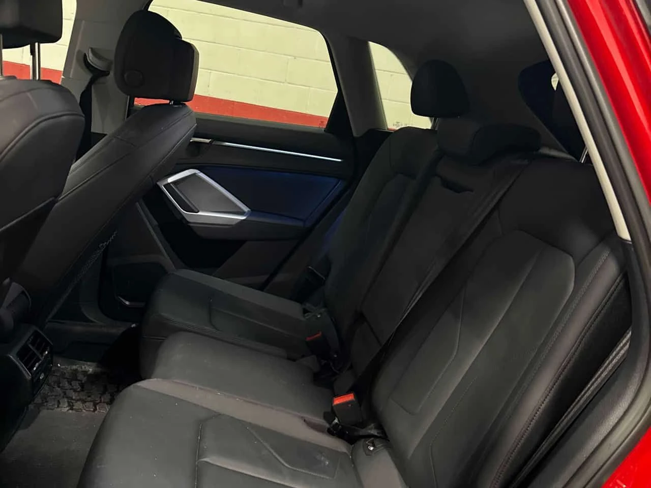 Audi Q3 * Progressiv * CARFAX * БЕЗ ПЪРВОНАЧАЛНА ВНОСКА, снимка 17 - Автомобили и джипове - 53739903