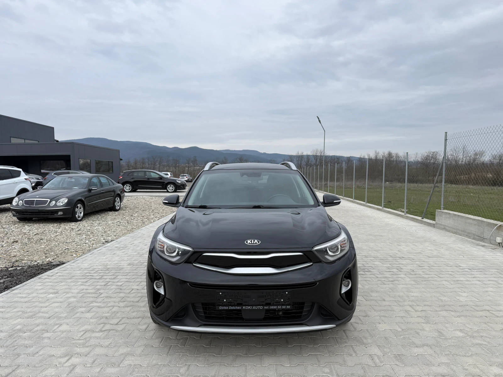 Kia Stonic 1.6CRDI NAVI CAMERA, снимка 2 - Автомобили и джипове - 53923791