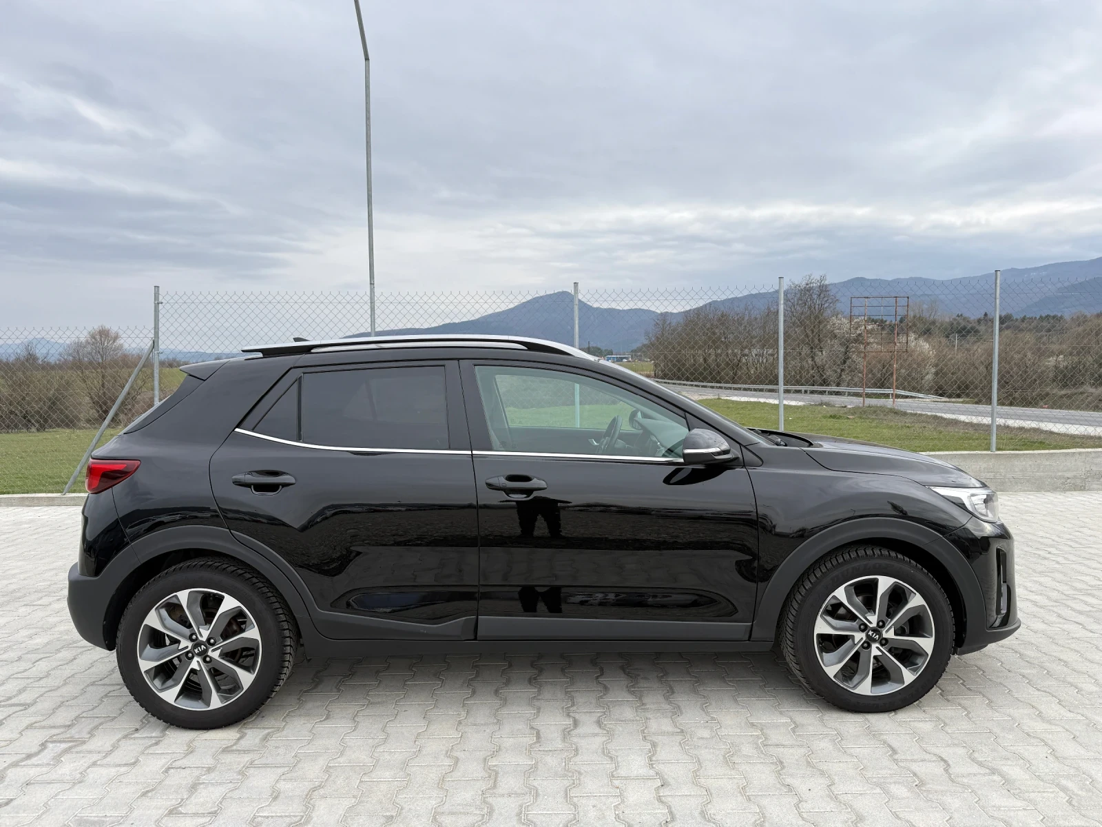Kia Stonic 1.6CRDI NAVI CAMERA, снимка 7 - Автомобили и джипове - 53923791