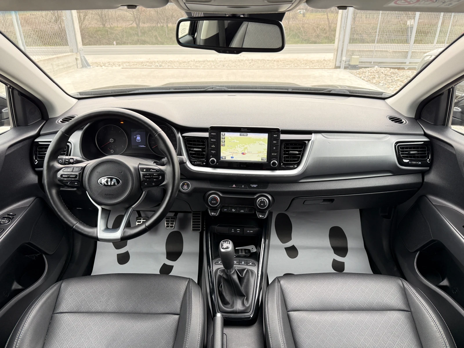 Kia Stonic 1.6CRDI NAVI CAMERA, снимка 14 - Автомобили и джипове - 53923791