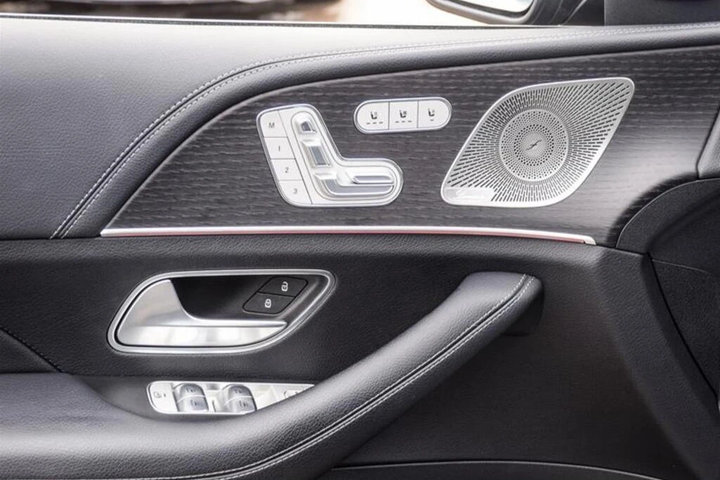 Mercedes-Benz GLE 450 AMG Line * Фиксирана цена до БГ * От Mercedes * , снимка 11 - Автомобили и джипове - 54039571