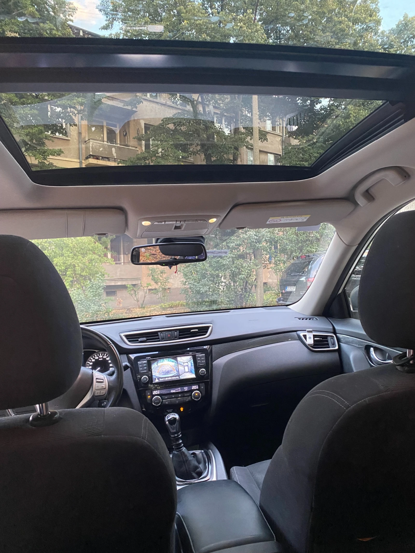 Nissan X-trail N-Connecta, снимка 11 - Автомобили и джипове - 55001645