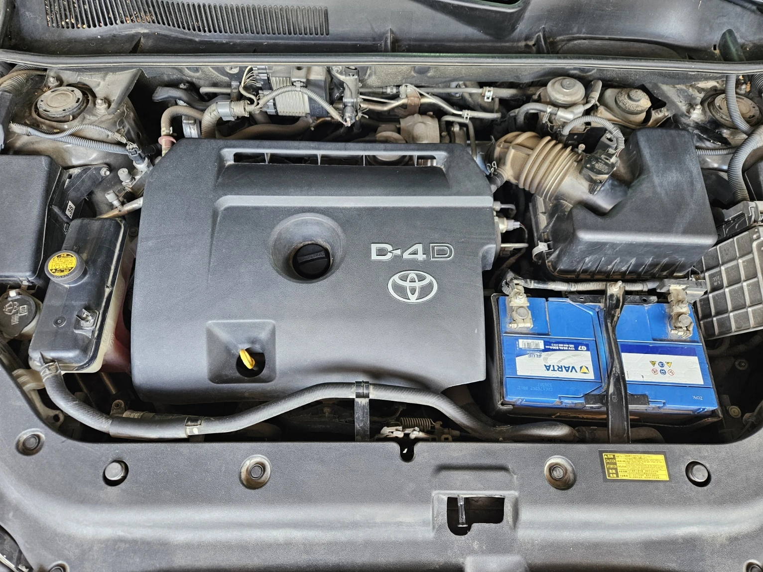 Toyota Rav4 D4D cross sport, снимка 15 - Автомобили и джипове - 55296419
