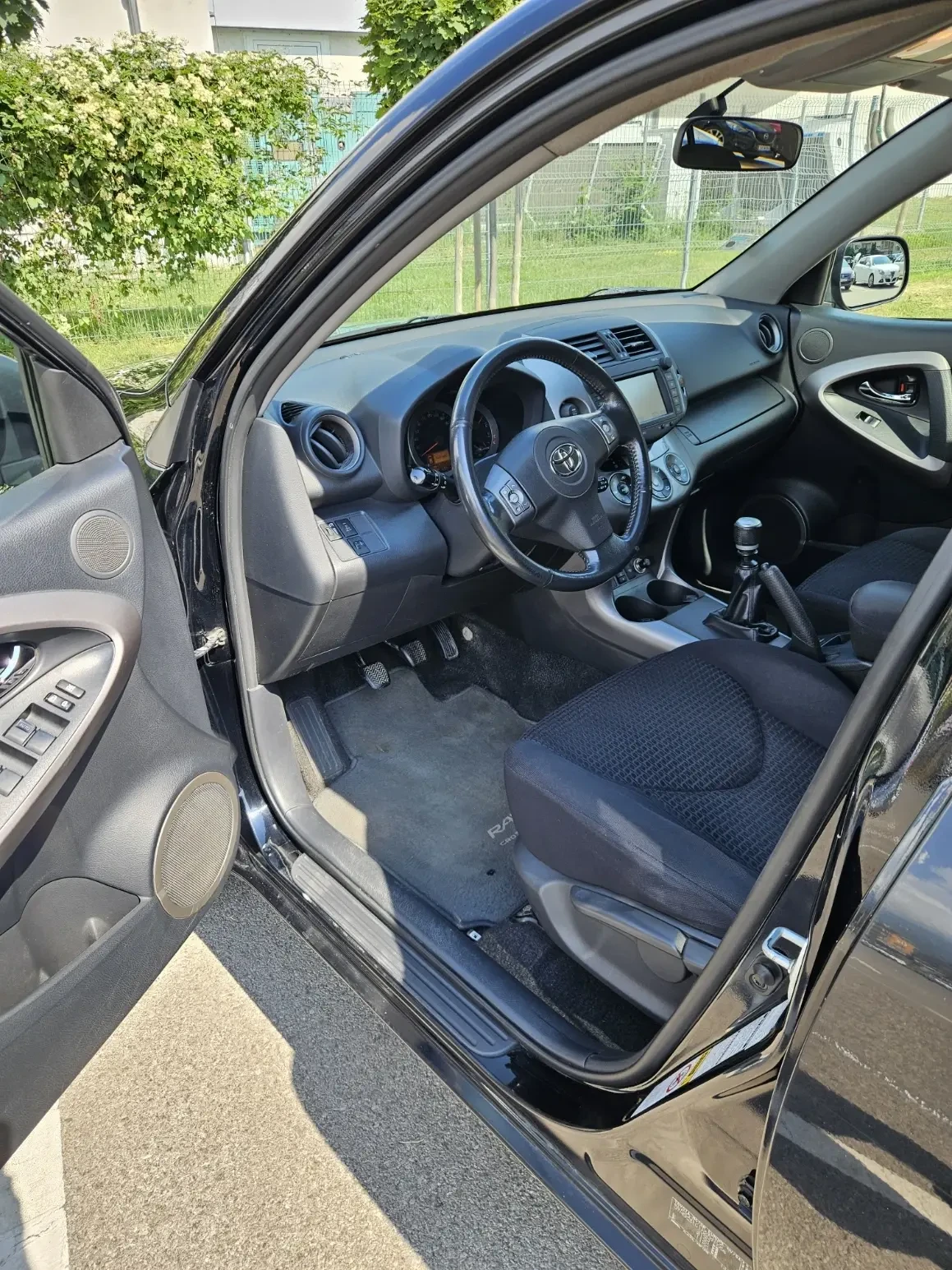 Toyota Rav4 D4D cross sport, снимка 9 - Автомобили и джипове - 55296419