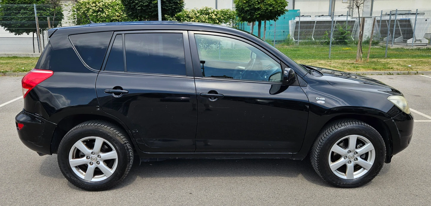 Toyota Rav4 D4D cross sport, снимка 4 - Автомобили и джипове - 55296419