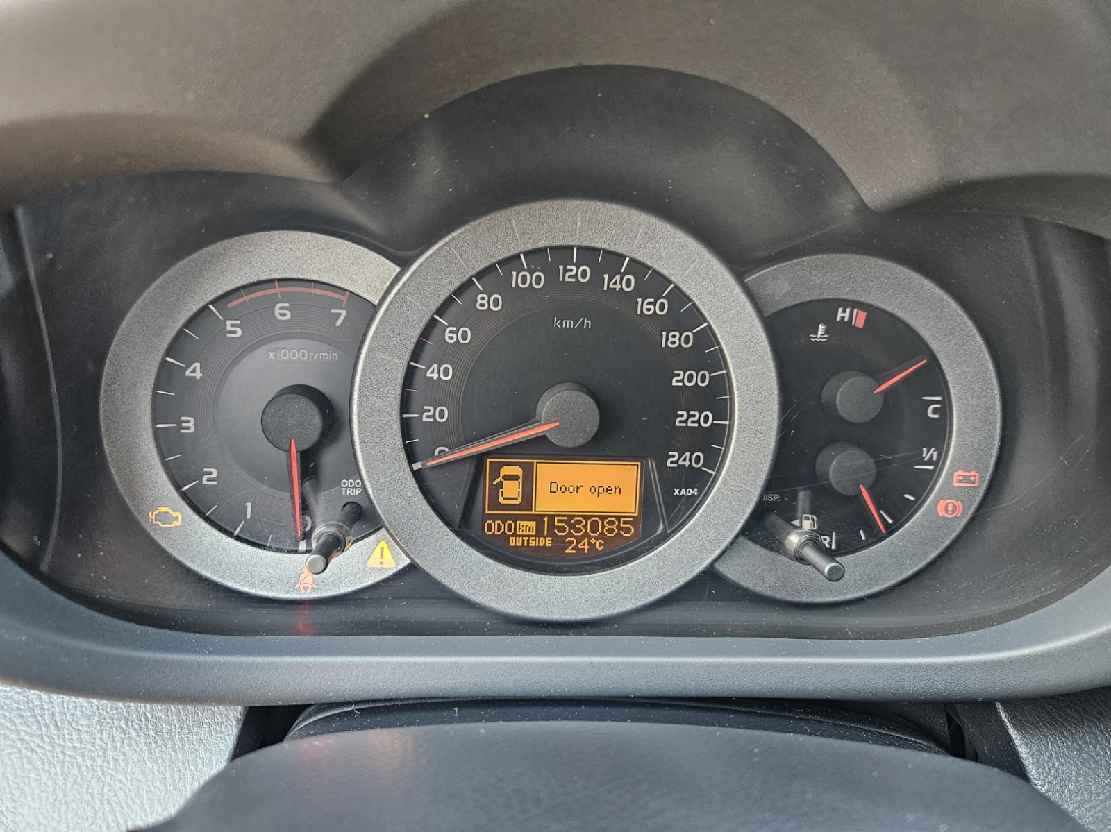 Toyota Rav4 D4D cross sport, снимка 14 - Автомобили и джипове - 55296419