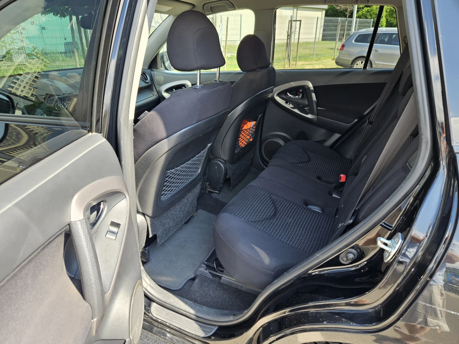 Toyota Rav4 D4D cross sport, снимка 12 - Автомобили и джипове - 55296419