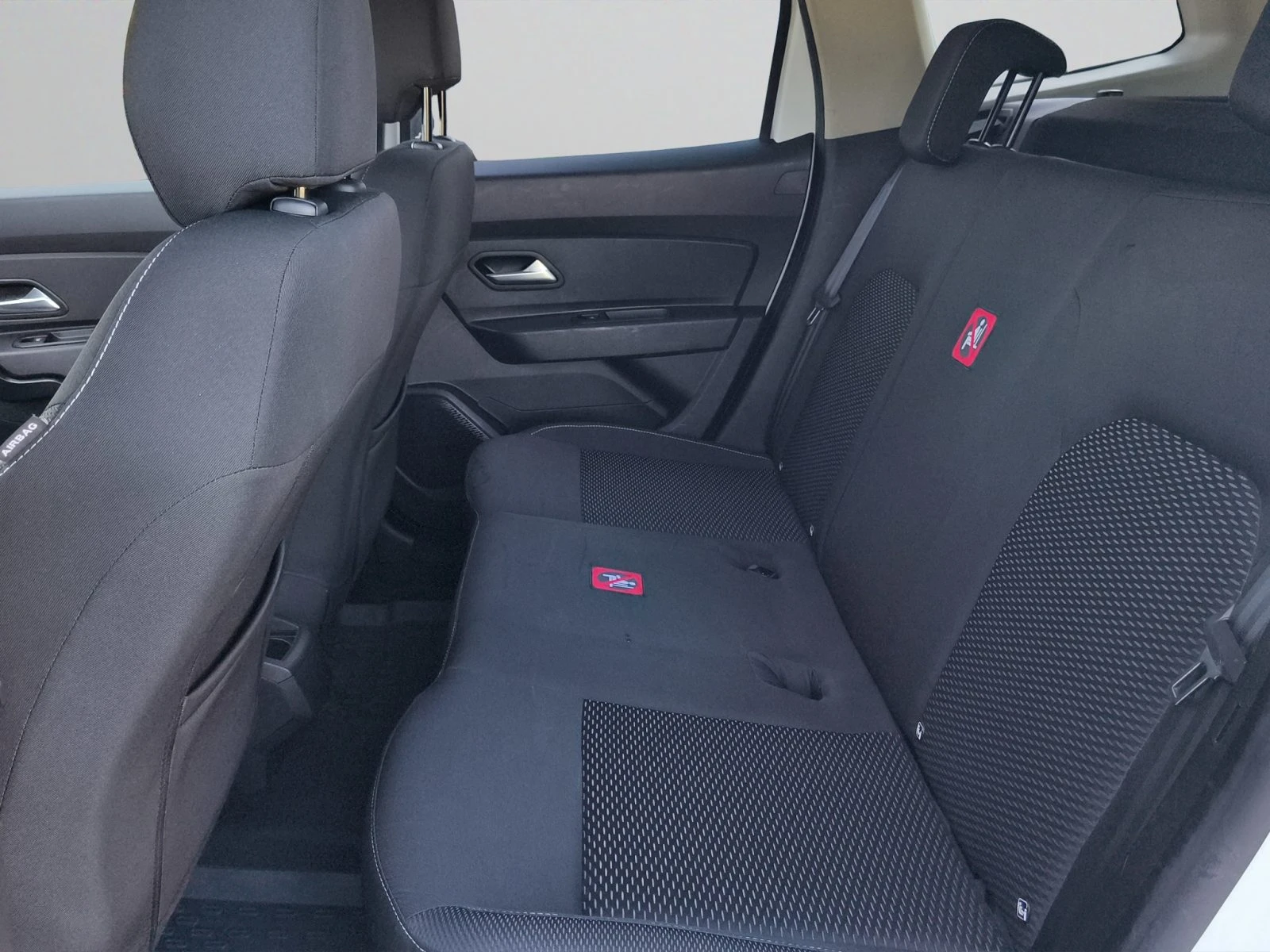 Dacia Duster 1.5 dCi 116hp BVM6 4WD E6//2107R24, снимка 12 - Автомобили и джипове - 55654380