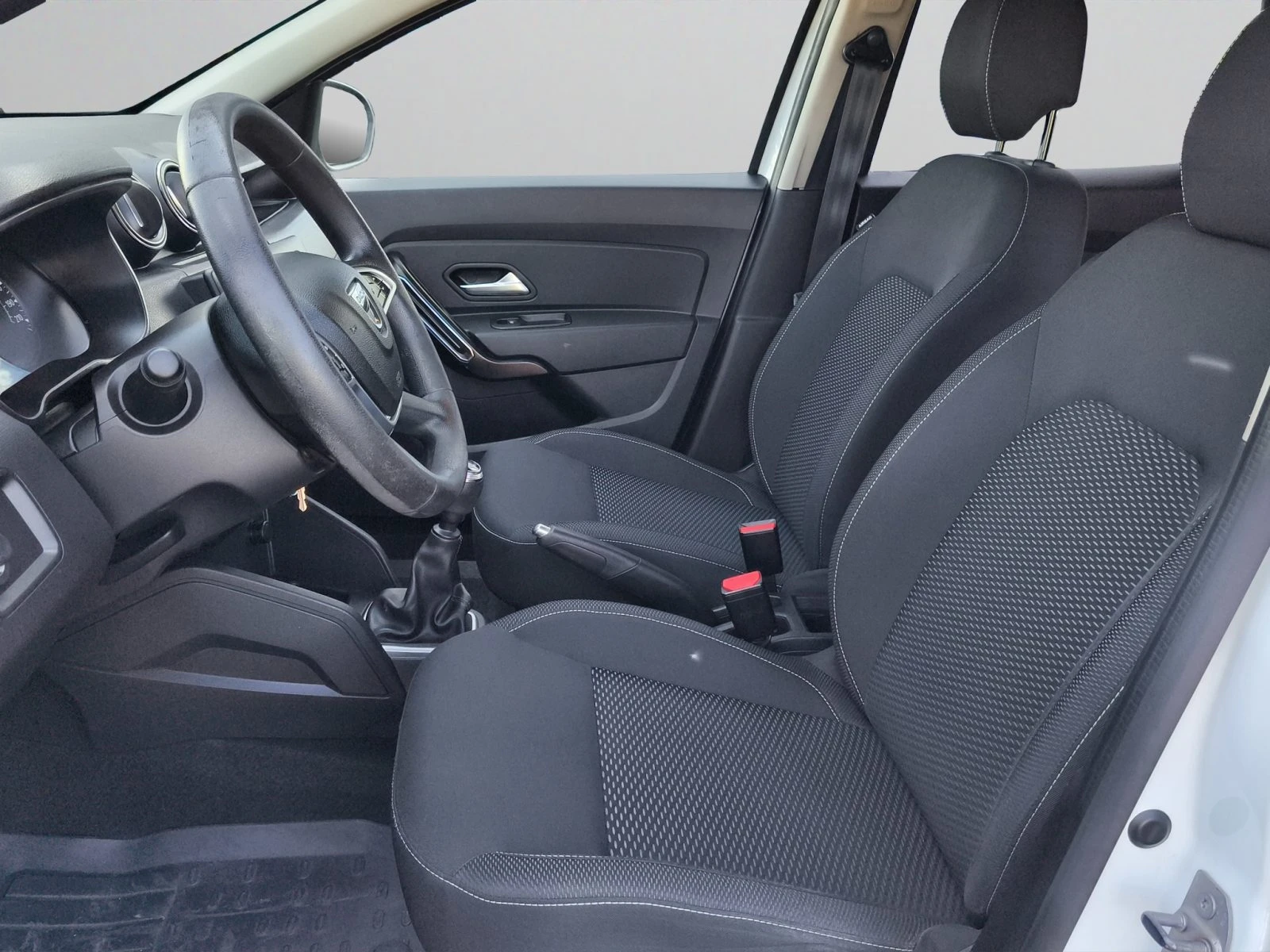 Dacia Duster 1.5 dCi 116hp BVM6 4WD E6//2107R24, снимка 11 - Автомобили и джипове - 55654380