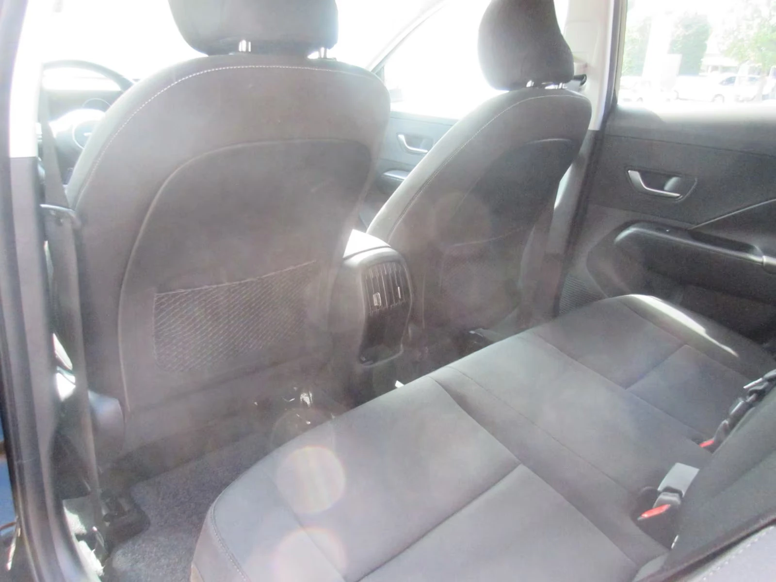 Hyundai Kona 1.6TGDi/139HP/CAM/ACC/NAVI/LED/KLESS/CPLAY/614q, снимка 11 - Автомобили и джипове - 55722471