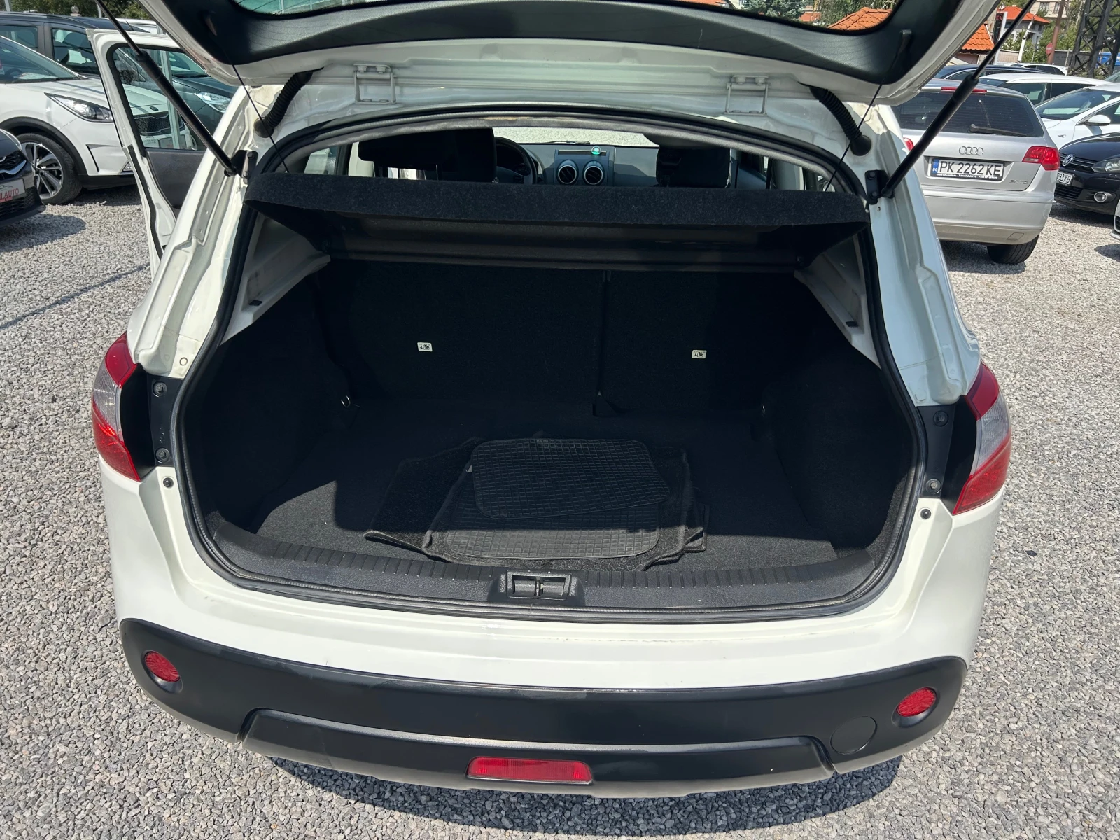 Nissan Qashqai 1.5DCI EURO5B, снимка 16 - Автомобили и джипове - 55894414