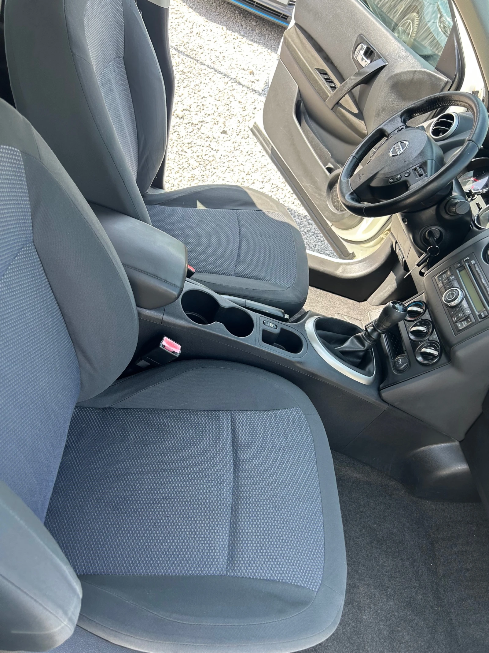 Nissan Qashqai 1.5DCI EURO5B, снимка 15 - Автомобили и джипове - 55894414