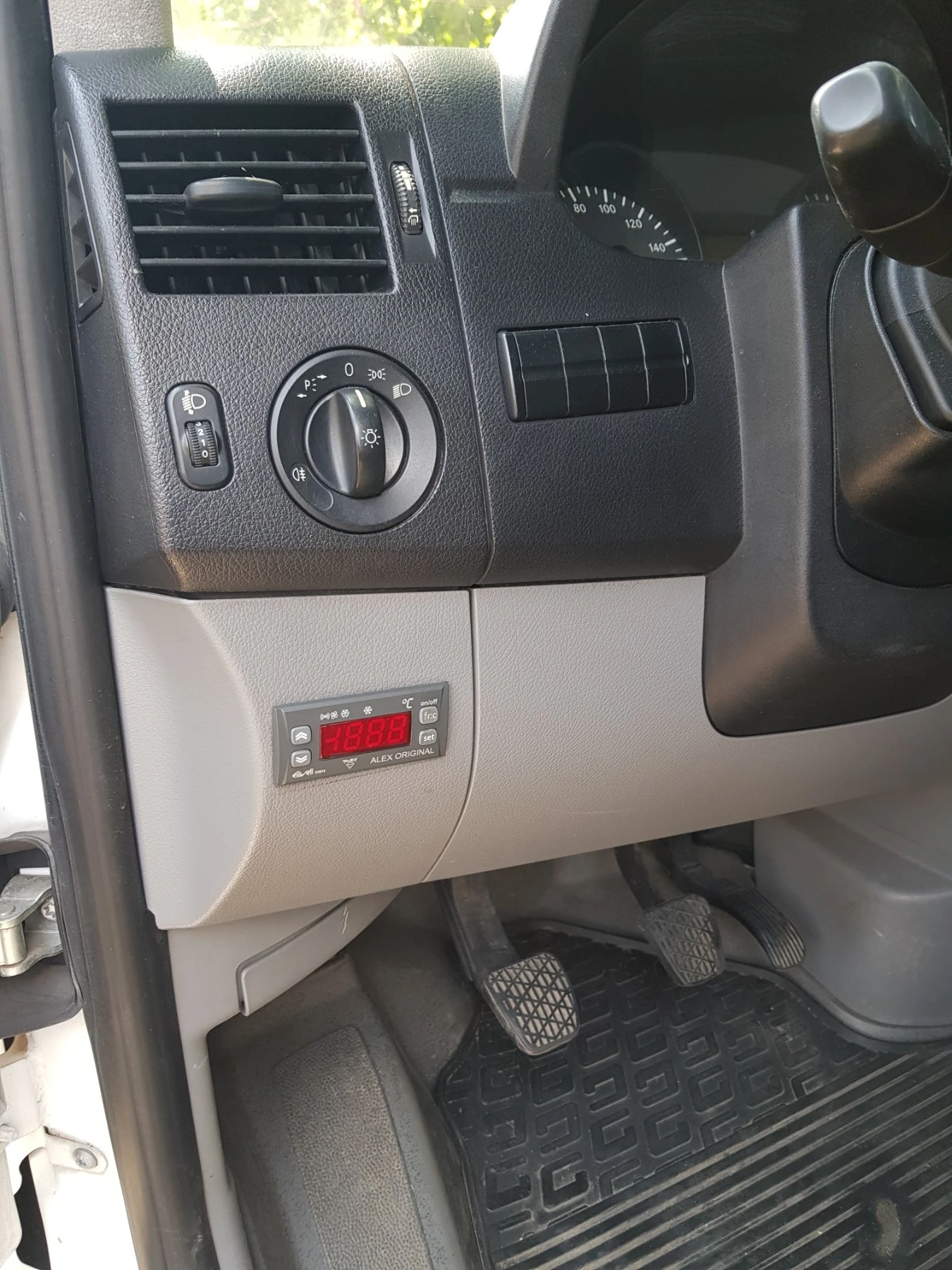 Mercedes-Benz 313 2.2CDI ХЛАДИЛЕН, снимка 14 - Бусове и автобуси - 53831513