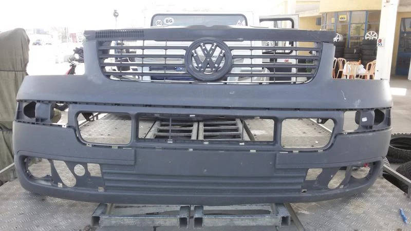 Оригинална броня за VW Trdnsporter T5, снимка 1 - Части - 39408198