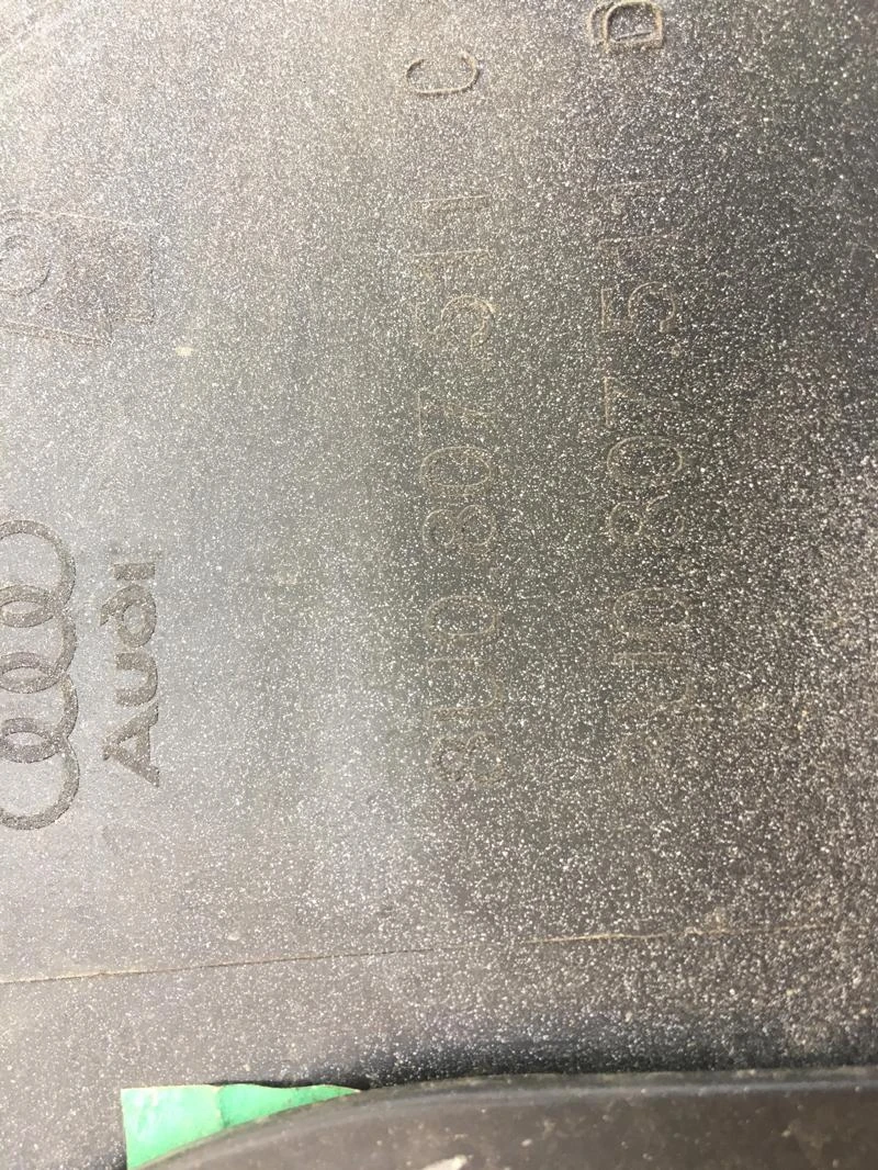 Задна оригинална броня за Audi Q3. 2012-15, снимка 5 - Части - 53556487