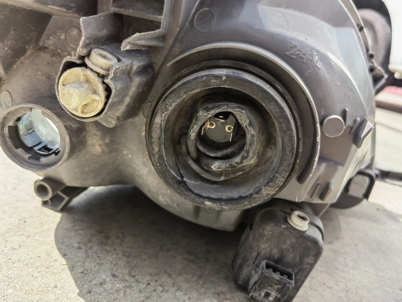    Toyota Yaris 2004.  | Mobile.bg   6