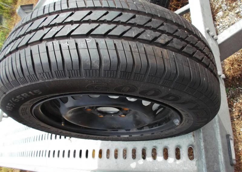 Гуми Летни 185/65R15, снимка 4 - Гуми и джанти - 5493098