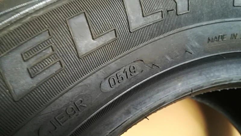 Гуми Летни 215/55R16, снимка 6 - Гуми и джанти - 25460242