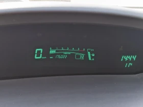 Toyota Yaris 1.4D Автоматик, снимка 13