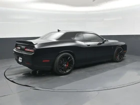Dodge Challenger SRT Hellcat, снимка 10