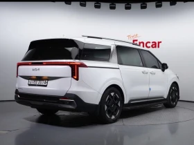 Kia Carnival 3.5 L Automatic, снимка 2