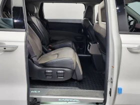 Kia Carnival 3.5 L Automatic, снимка 12