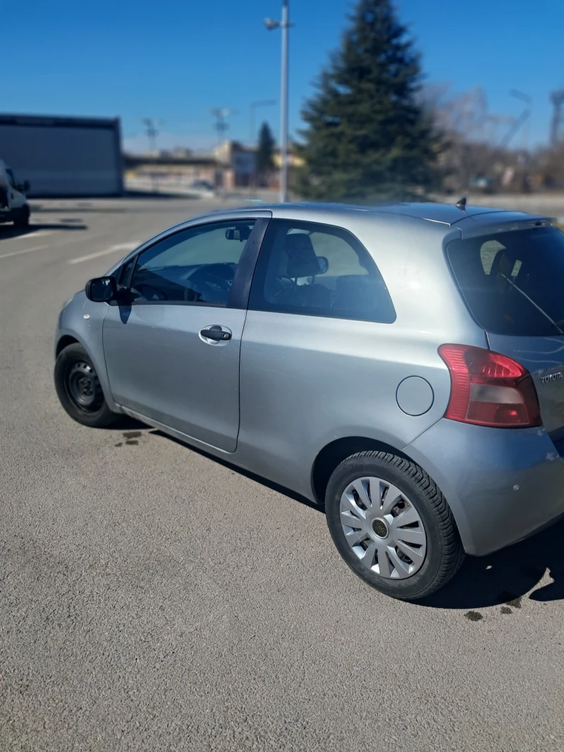 Toyota Yaris, снимка 4 - Автомобили и джипове - 49411655