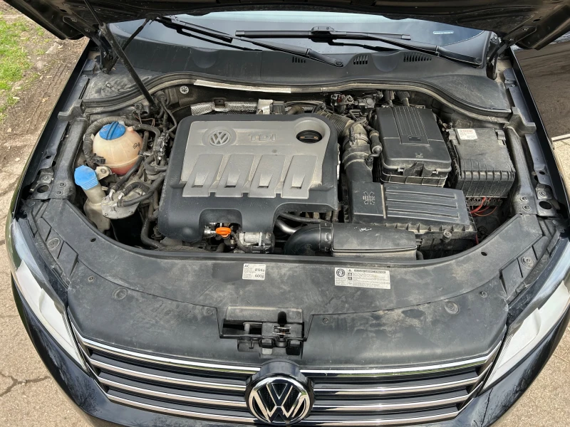 VW Passat, снимка 12 - Автомобили и джипове - 49561308